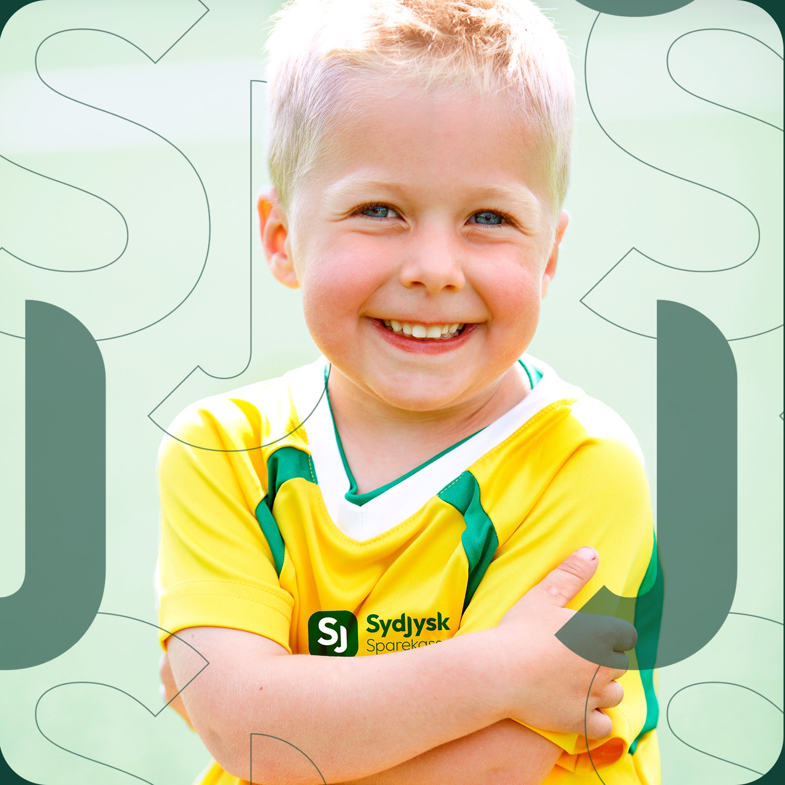 Sydjysk Sparekasse logo baggrund med glad dreng i forgrunden